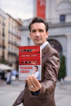 persiguiendo a becquer-miguel lago-9788467074451
