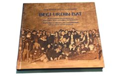 begi urdin bat = hungariar kaldereroen historia eta jatorria = hi storia y origen de caldereros hungaros en donostia-juan antonio artero arzamendi-9788409811175