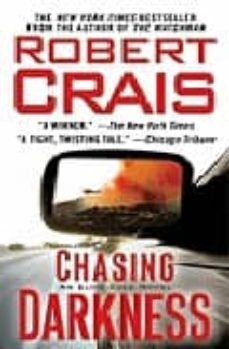 chasing darkness-robert crais-9781416514985